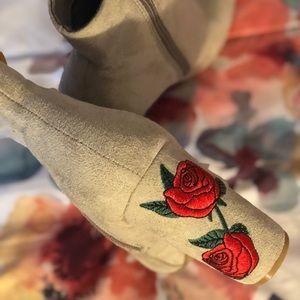 Blossom heels